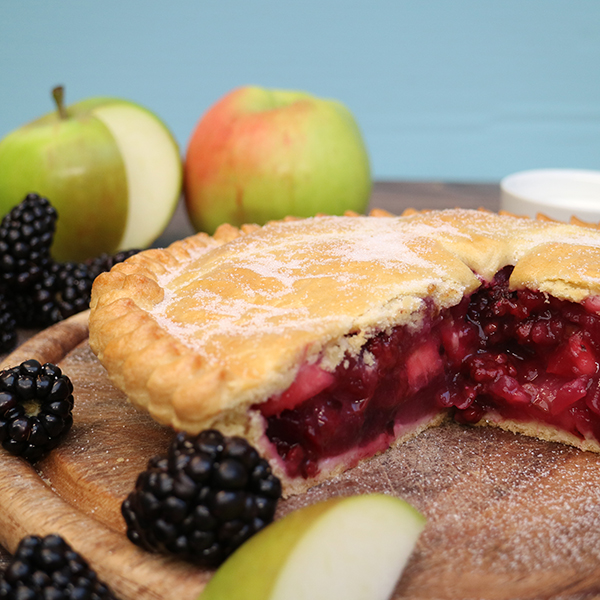 blackberry-apple-pie-turner-s-pies